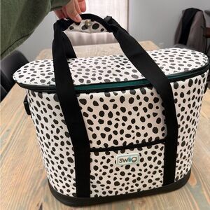 Swig Black and White Cooler Bag